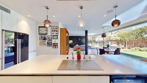 kitchen arty- click for photo gallery